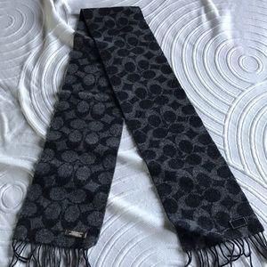 100% Authentic coach scarf. 100% lambs wool.